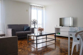 Apartamento Suite mais 2 QTS Espaçoso Ar Cond SQ21